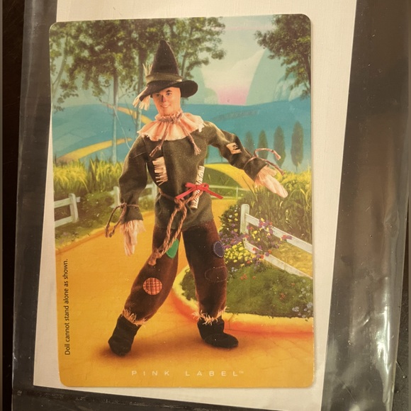 The Wizard Of Oz Scarecrow Doll Pink Label Collector. 2006 Barbie - Picture 10 of 14
